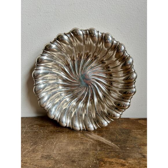 Vintage Towle Silver Plated Swirl Bowl Serving Dish | Cottagecore Farmhouse - Picture 1 of 5